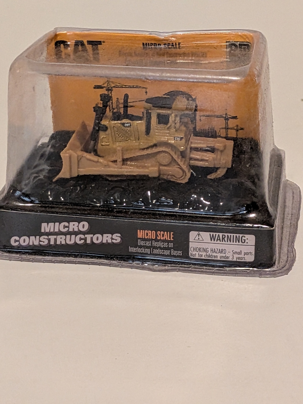 Diecast Masters Cat Micro D8T Track Type Tractor Micro-Constructor Series 85978